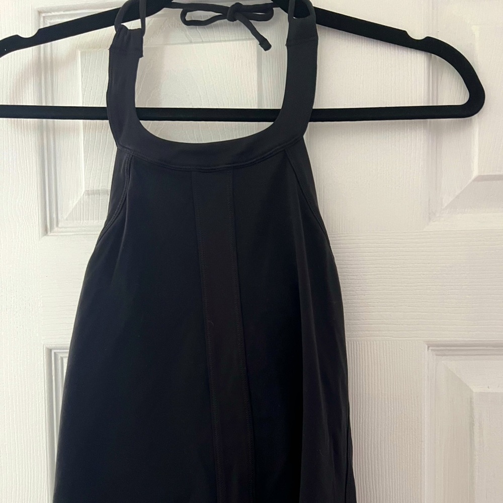 black Lululemon tank top